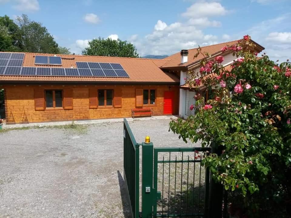Agriturismo Bio Apipoli Lucino Exterior foto